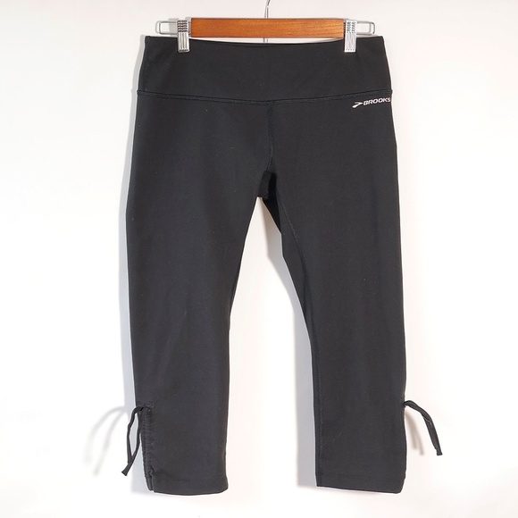 Brooks Women’s Urban Run Capri Patterned Leggings Black SIZE M - Picture 1 of 9